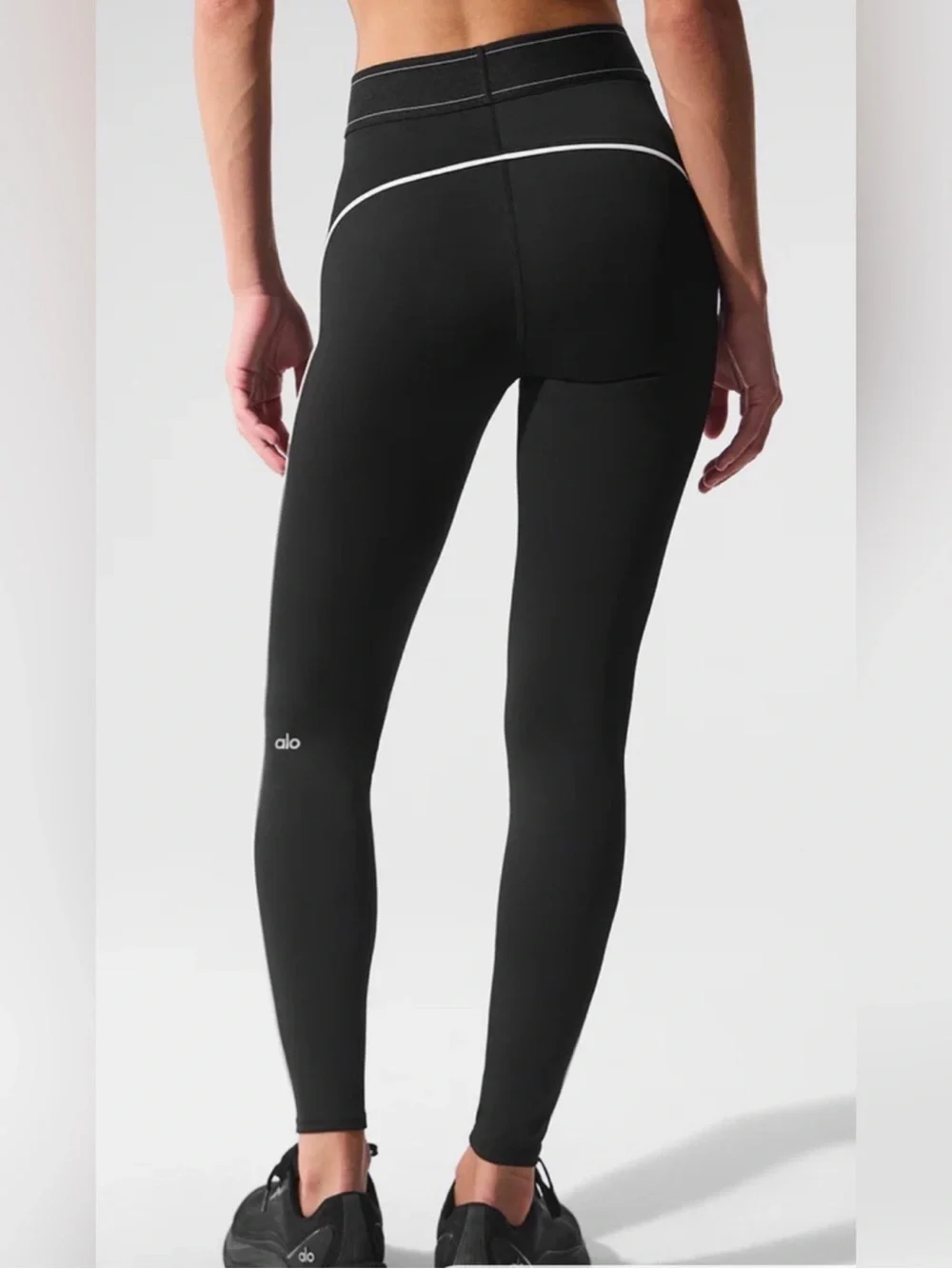 Alo Yoga Black Airlift High-Waist Suit Up Legging